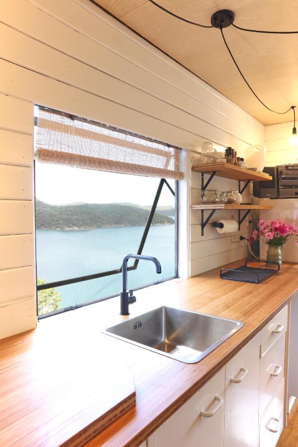 Boho Hill Apartment - Great Barrier Island Escape Okiwi Exteriér fotografie